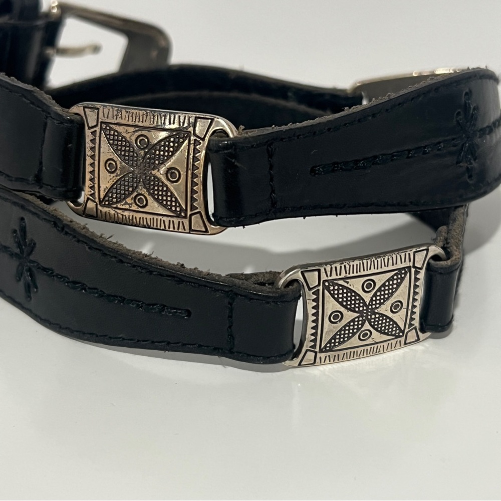 FOSSIL 1997 | Black Leather Women's Belt with Silver Buckle APPROX 37" - Picture 4 of 9